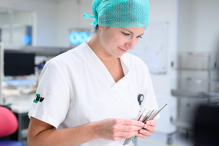 Technicienne de retraitement en dispositif médicaux