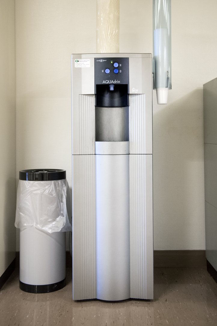 Fontaine à eau sur le site du CHUV