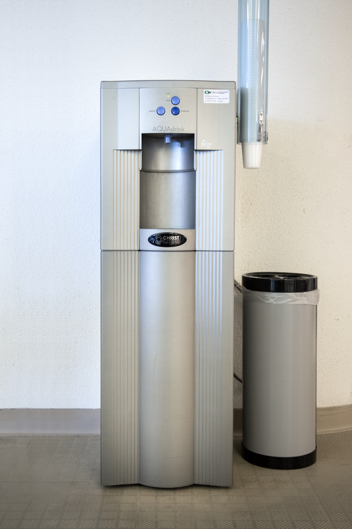 Fontaine à eau sur le site du CHUV